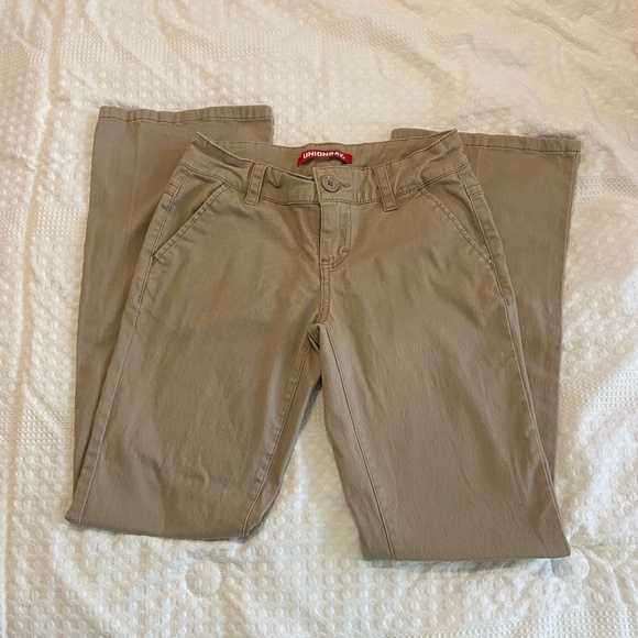 Juniors Union Bay Khakis Size 0 - Picture 1 of 3